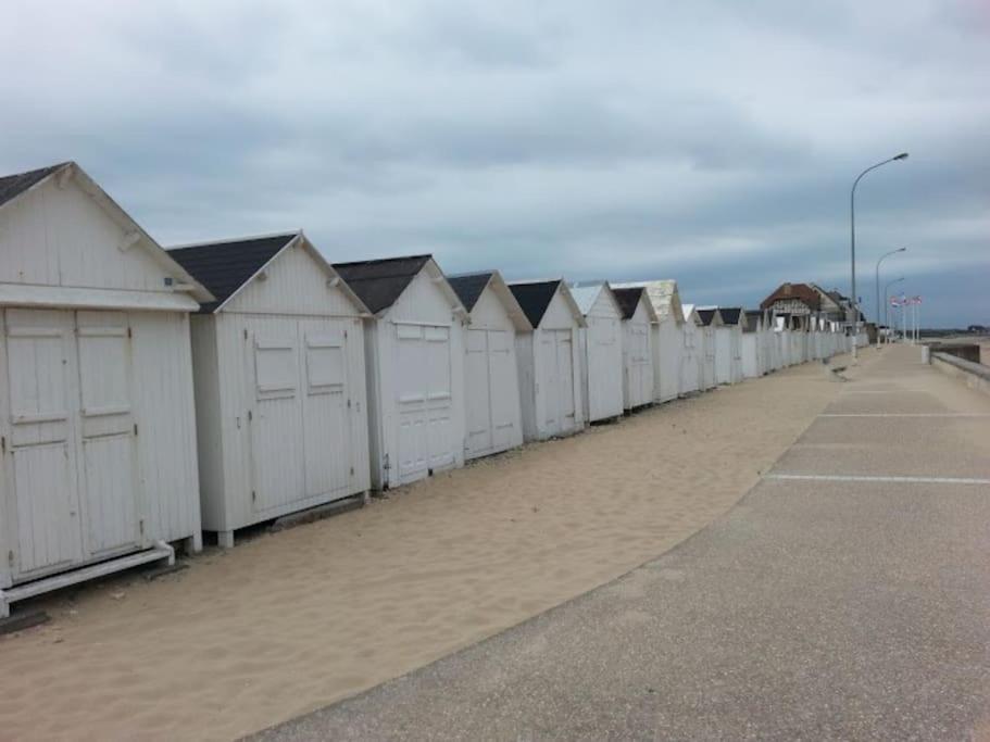 Maison Avec Terrasses A 300M De La Mer Juno Beach Bernieres-sur-Mer Bagian luar foto