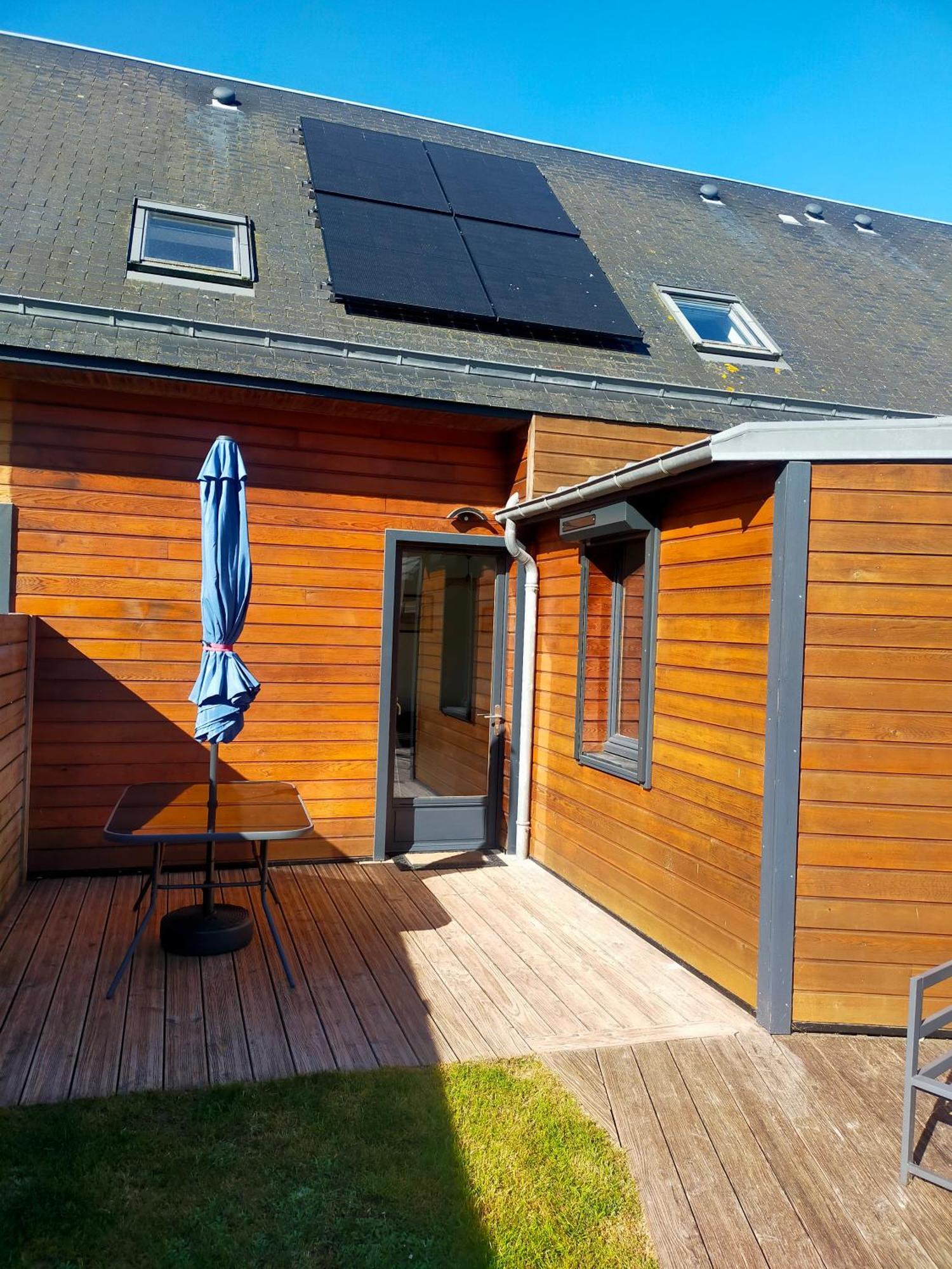Maison Avec Terrasses A 300M De La Mer Juno Beach Bernieres-sur-Mer Bagian luar foto