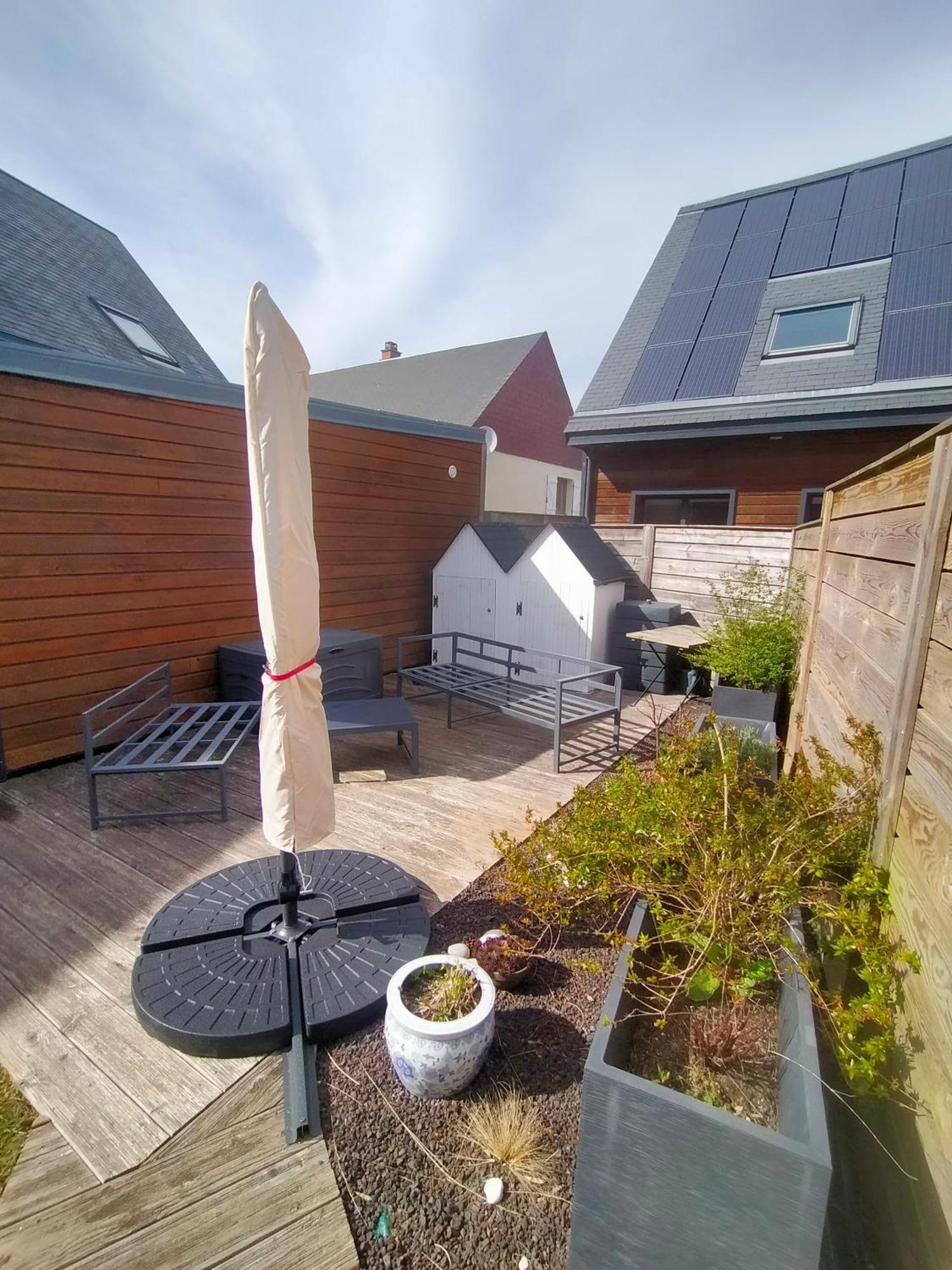 Maison Avec Terrasses A 300M De La Mer Juno Beach Bernieres-sur-Mer Bagian luar foto